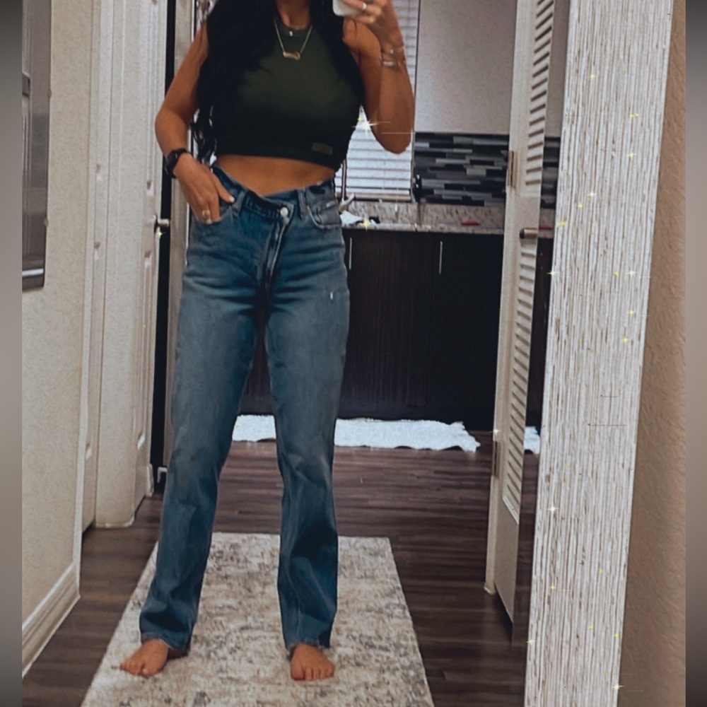 Abercrombie & Fitch 90’s Straight High Rise